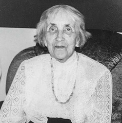 ОНА ОТКРЫЛА НАМ ВЕЛИКИЕ ИМЕНА. Воспоминания о встречах с Н.Д. Спириной